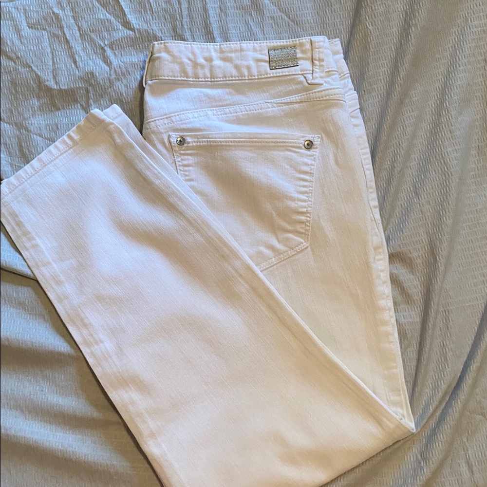 Wit & Wisdom White denim Ankle Skimmer Jeans